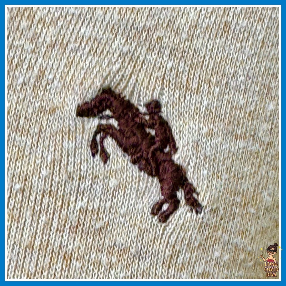 🤎Vintage, Unisex, Lightweight, Tan V-Neck Pullover, Sweater/Medium - Picture 6 of 7